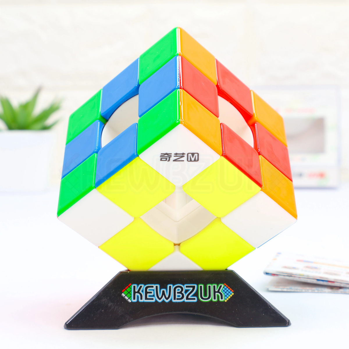 QiYi 3x3 Void Cube (Magnetic, UV)