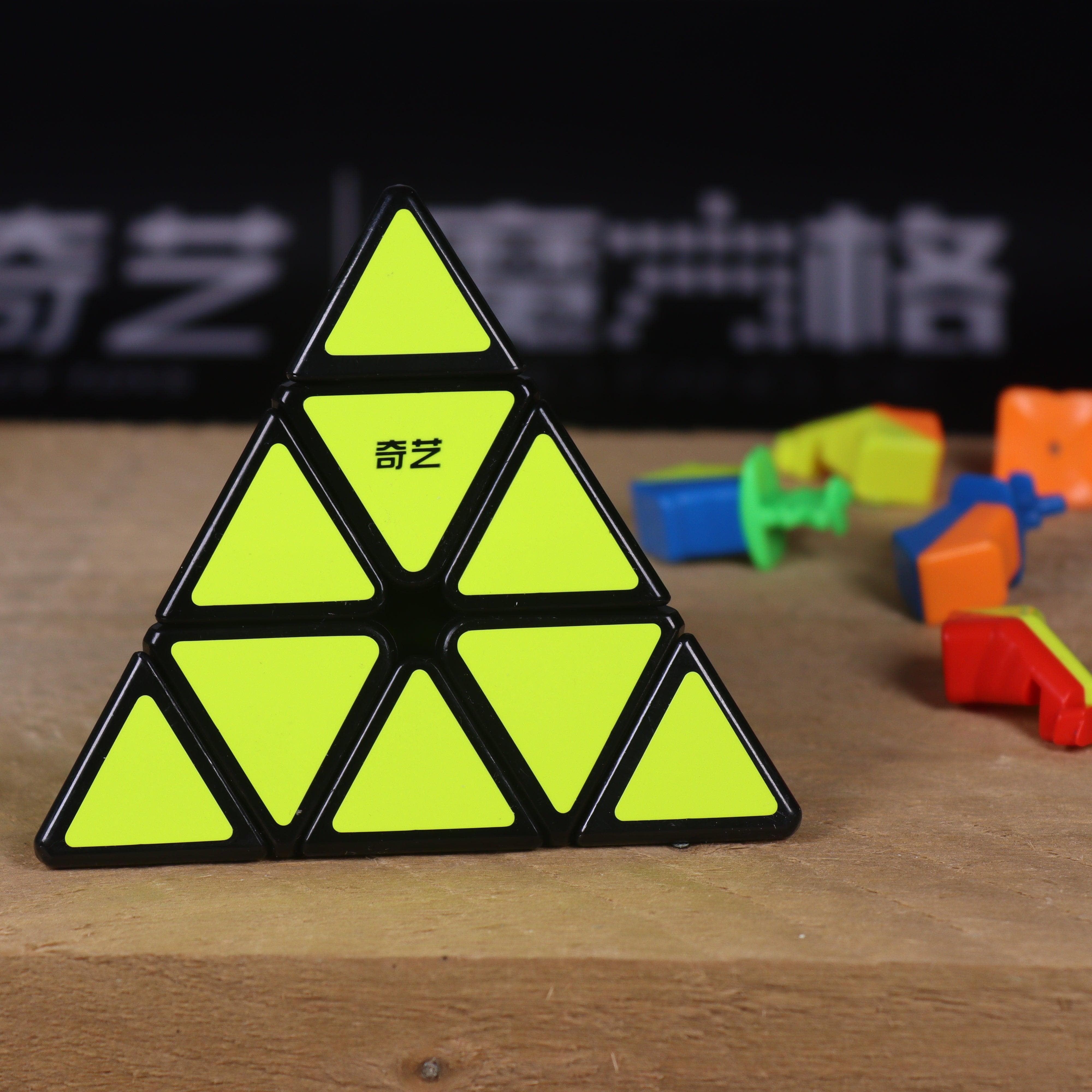 QiYi QiMing A Pyraminx